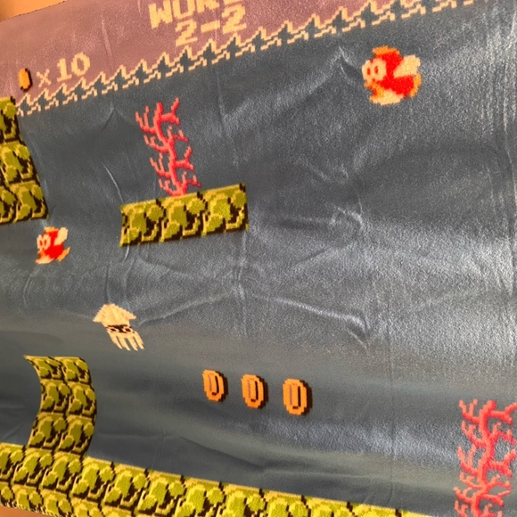 Súper Mario Bros Blanket - Picture 5 of 7